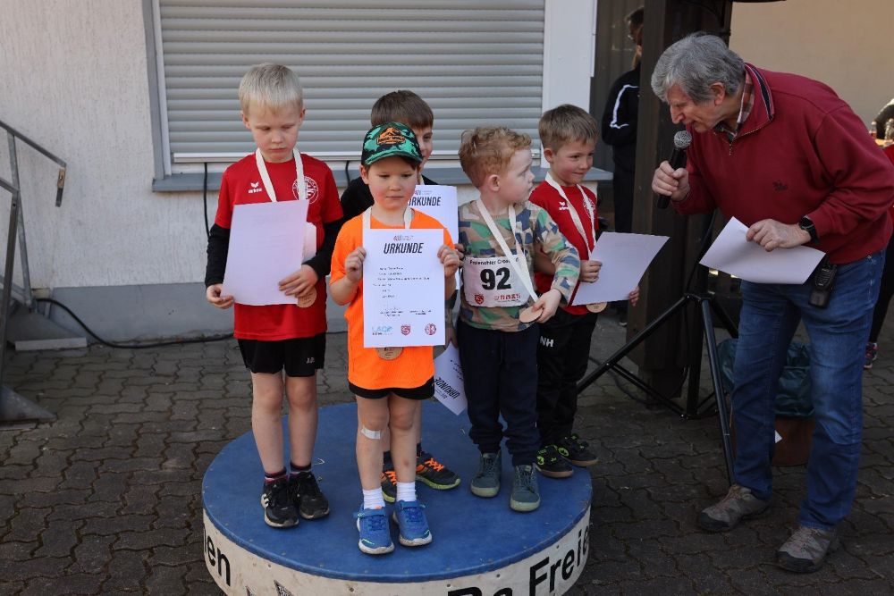 20250324 Crosslauf Freienohl SiegerehrungBambinis 2025 03 09