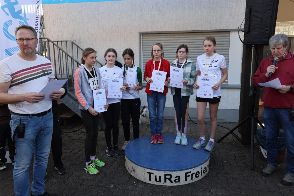 20250324 Crosslauf Freienohl SiegerehrungMädchen 2025 03 09