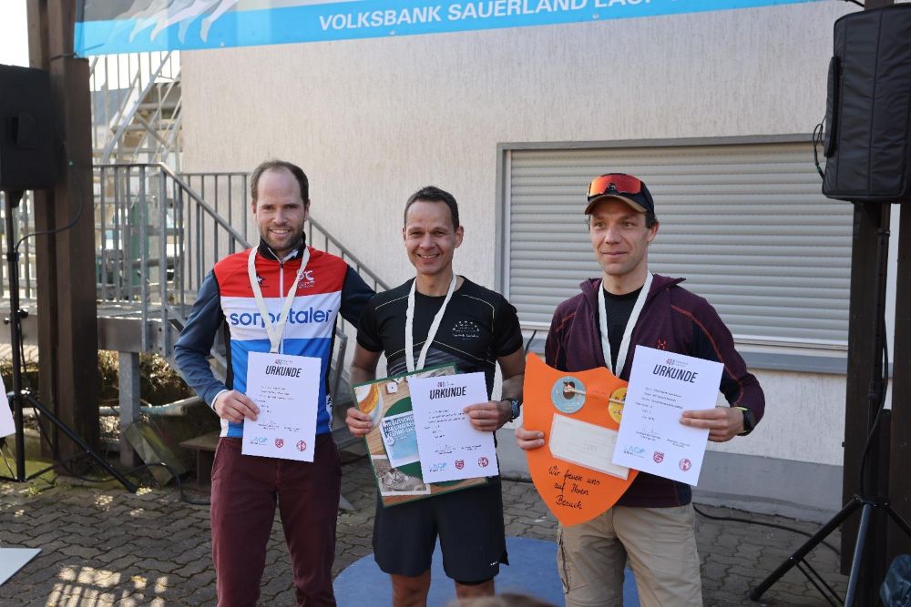 20250324 Crosslauf Freienohl SiegerehrungMänner 2025 03 09