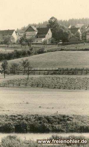 Das Katersiepen. Das Haus vor der hohen Eiche ist das alte Haus der Familie Hatzig. Das Haus wurde im 2. Weltkrieg durch Bomben zerstört.