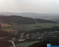Scherse vor der Autobahn  3965