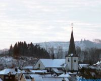 Freienohl Kirche im Schnee 005