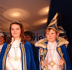 Das aktuelle Kinderprinzenpaar Martin Schmidt und Dana Hoppe