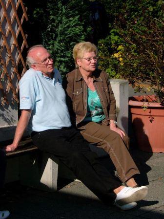 Heinz Eue mit seiner Frau Margret, die ihn bei seiner Arbeit immer unterstützte, genießen nun ihren wohlverdienten Ruhestand